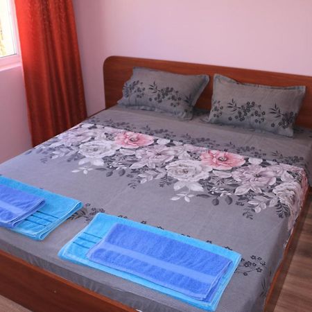 City Stay In Varna Ngoại thất bức ảnh