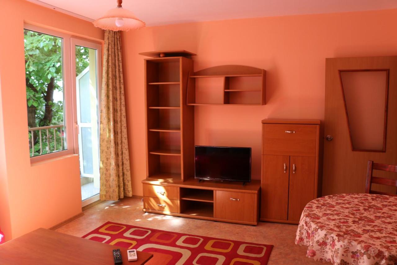 City Stay In Varna Ngoại thất bức ảnh