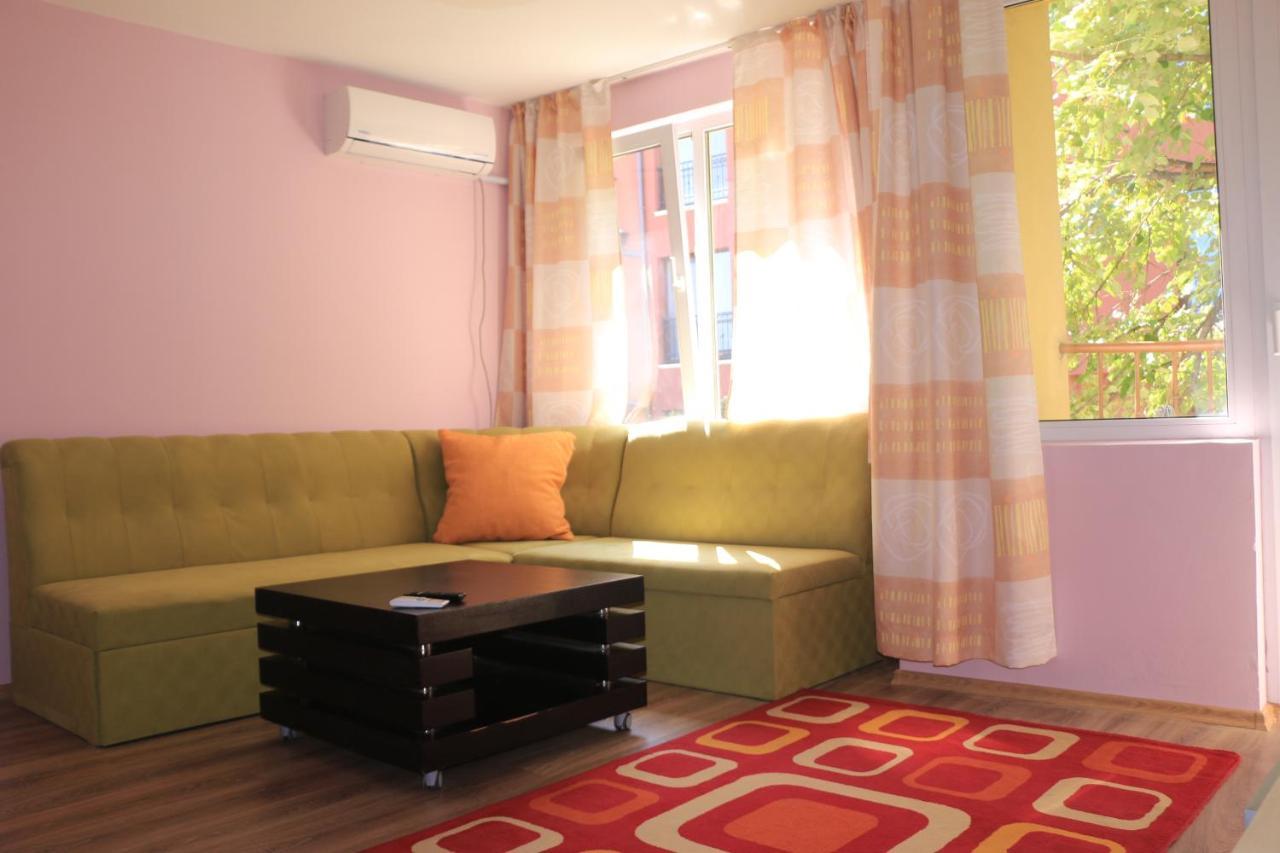 City Stay In Varna Ngoại thất bức ảnh