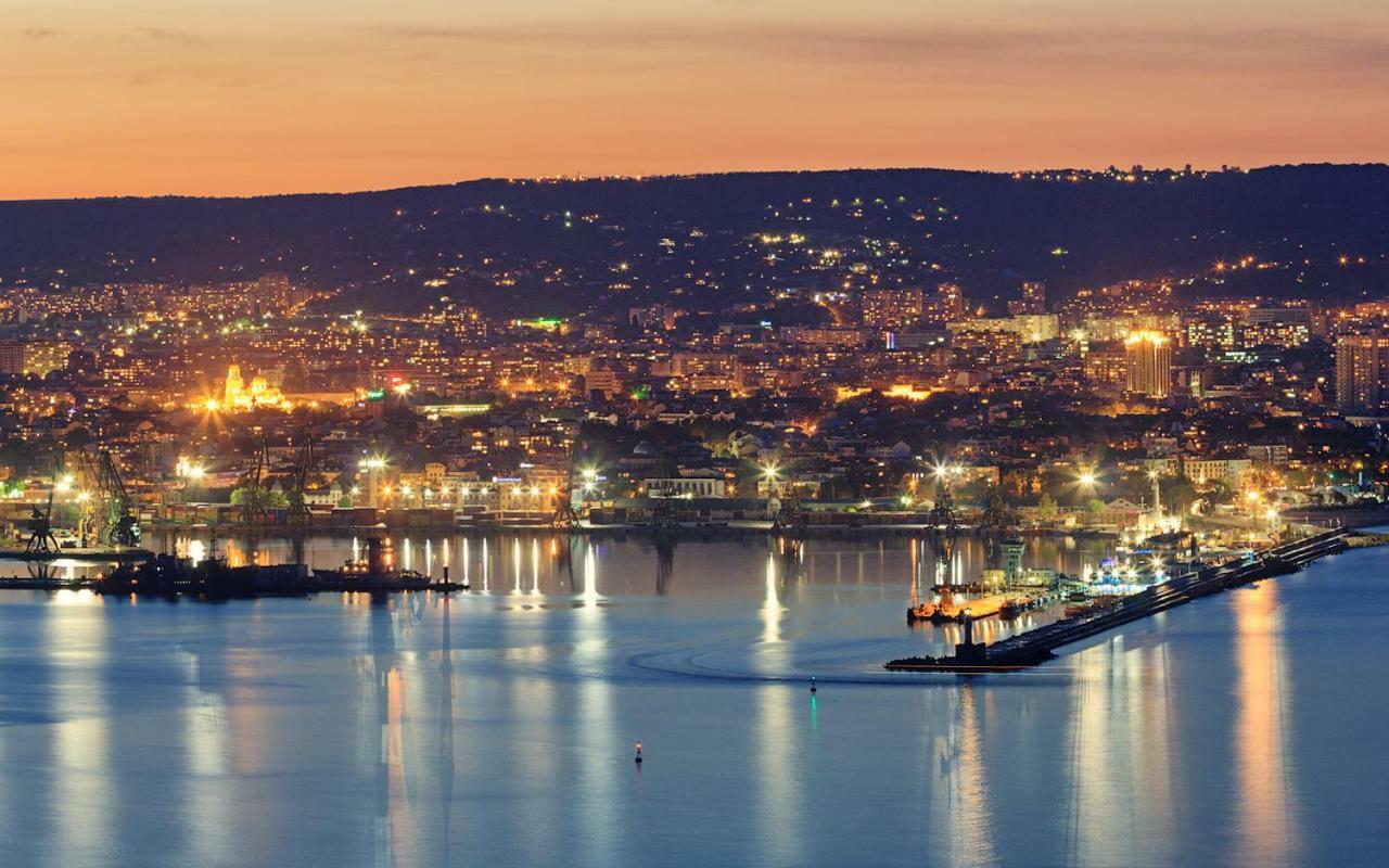 City Stay In Varna Ngoại thất bức ảnh