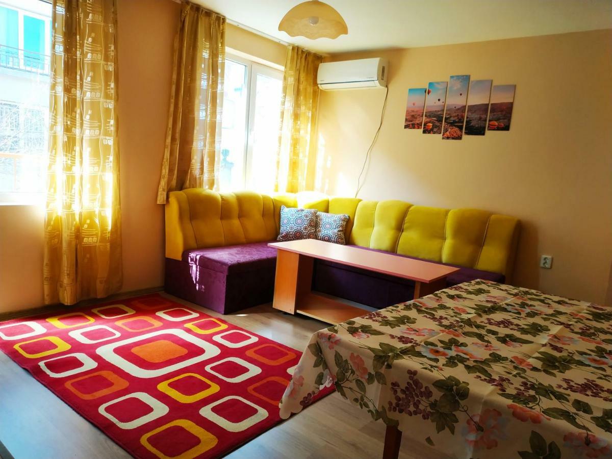 City Stay In Varna Ngoại thất bức ảnh
