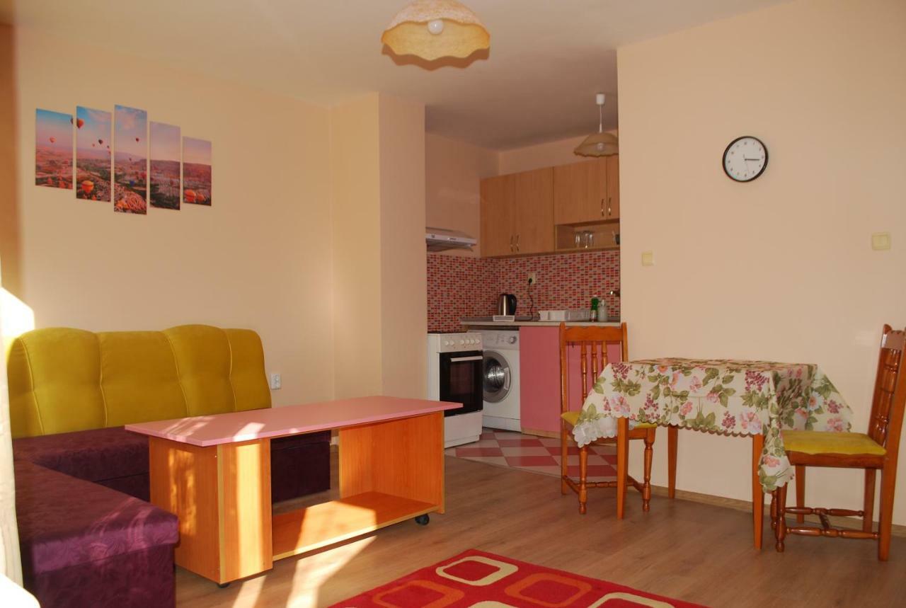 City Stay In Varna Ngoại thất bức ảnh