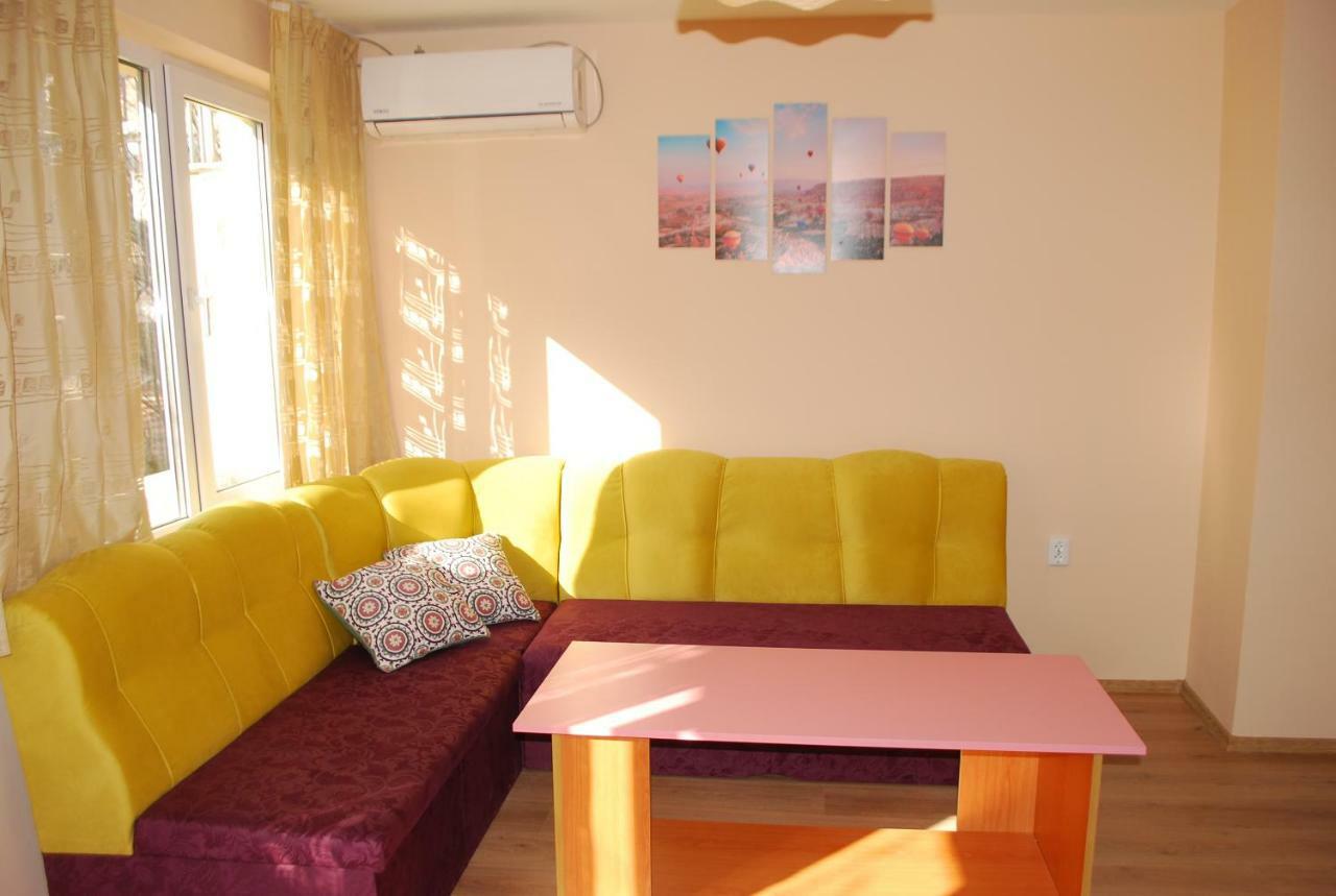 City Stay In Varna Ngoại thất bức ảnh