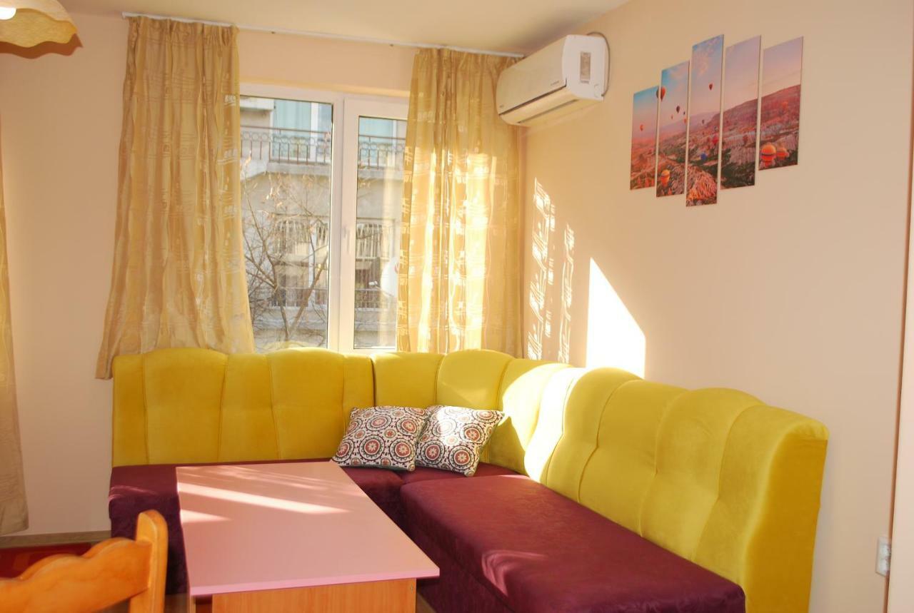 City Stay In Varna Ngoại thất bức ảnh
